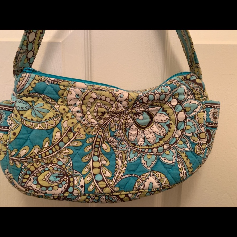 Small Vera Bradley purse - Picture 4 of 8